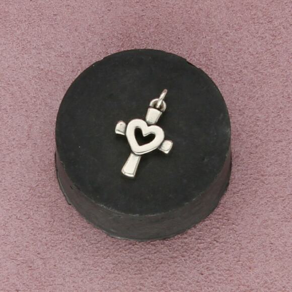 james avery sterling silver centered in love cross charm pendant - Picture 1 of 3